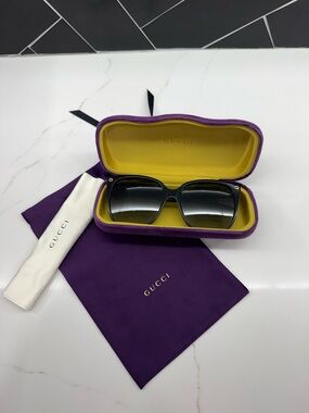 Gucci GG0022S Black Gradient Sunglasses in Pristine condition